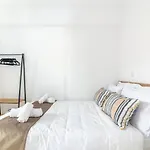Central Apartment Next To The Beachfront